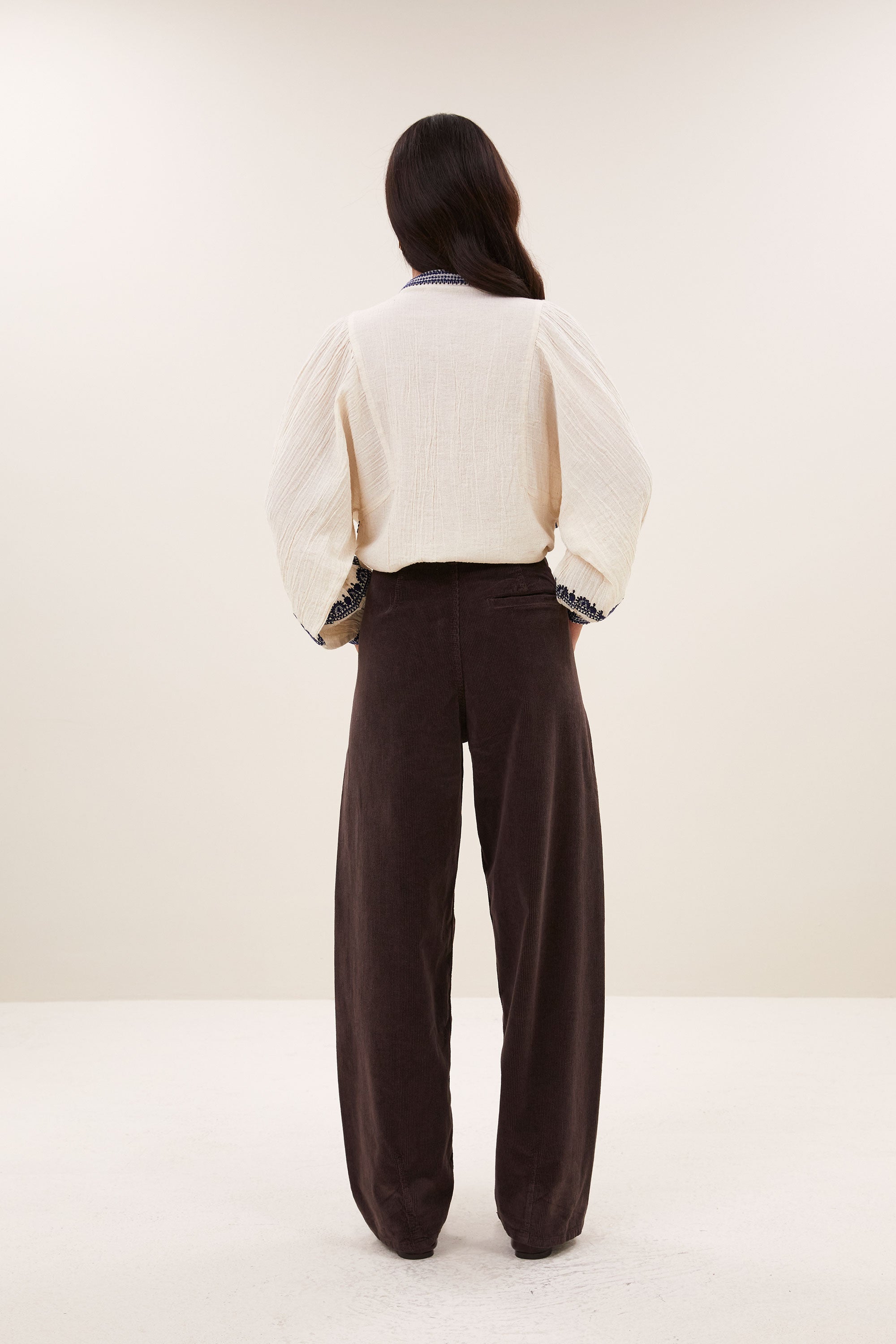 senne embroidery blouse | sand
