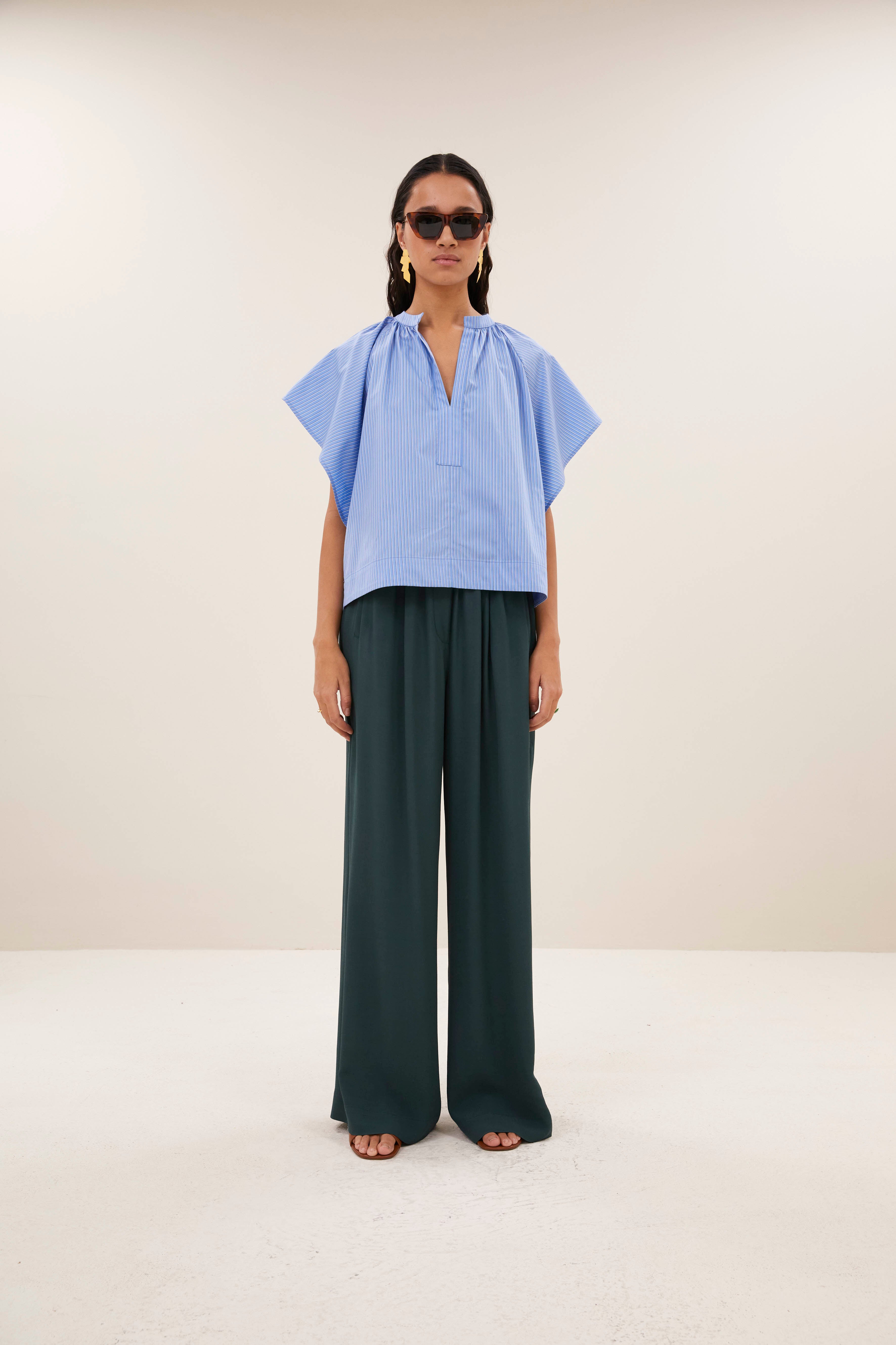 blouse-vina cloud blouse cloud blue stripe-by-bar-achteraanzicht