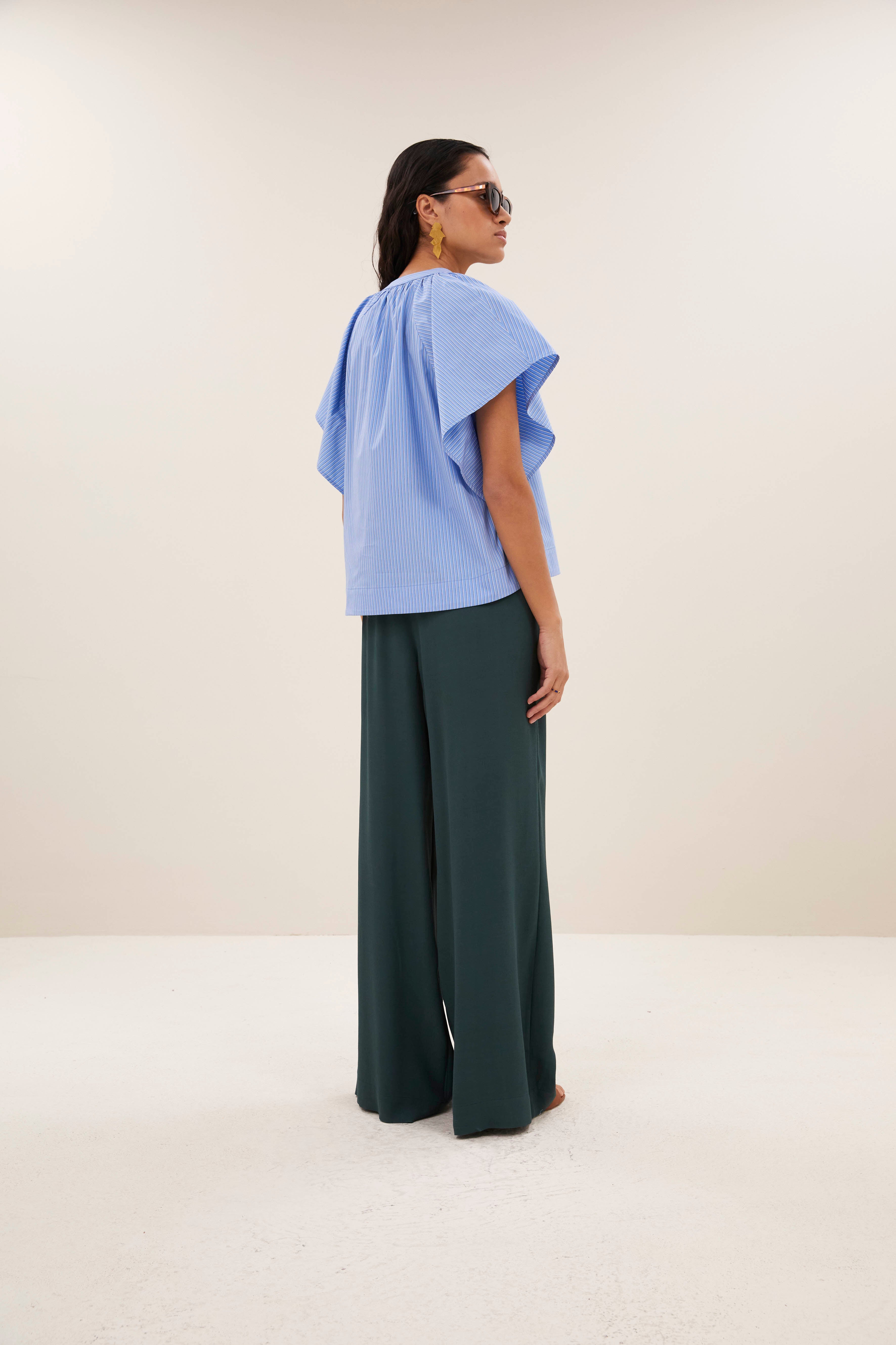 blouse-vina cloud blouse cloud blue stripe-by-bar-vooraanzicht