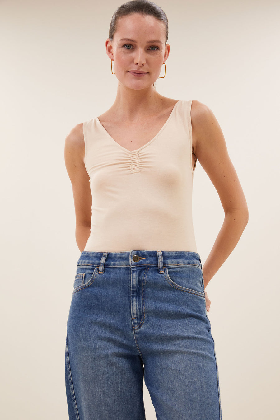 lia-singlet-nude-comfortabele draagervaring-all-time classic-aansluitende fit-by-bar-detail