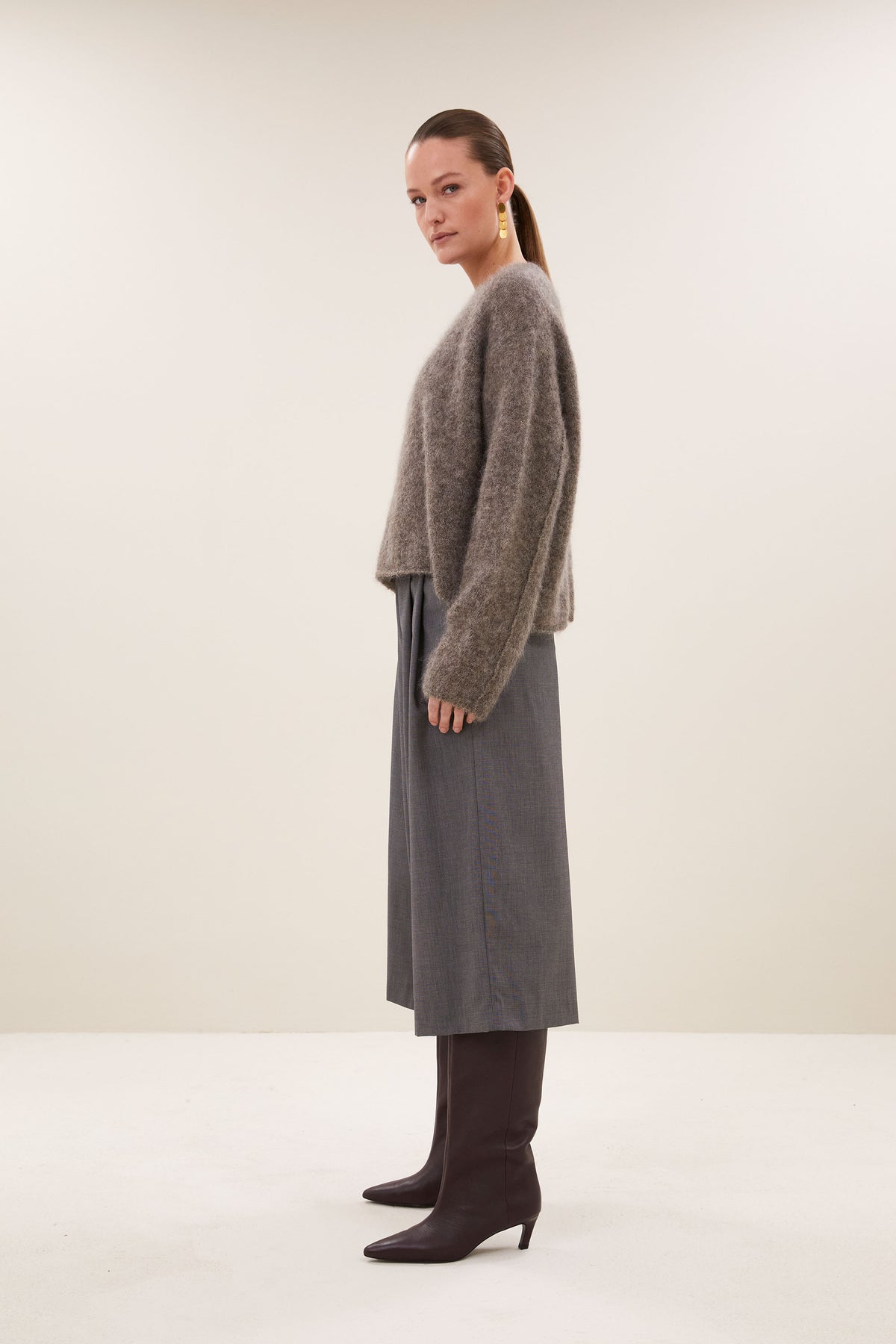 vasile pullover | dark biscuit