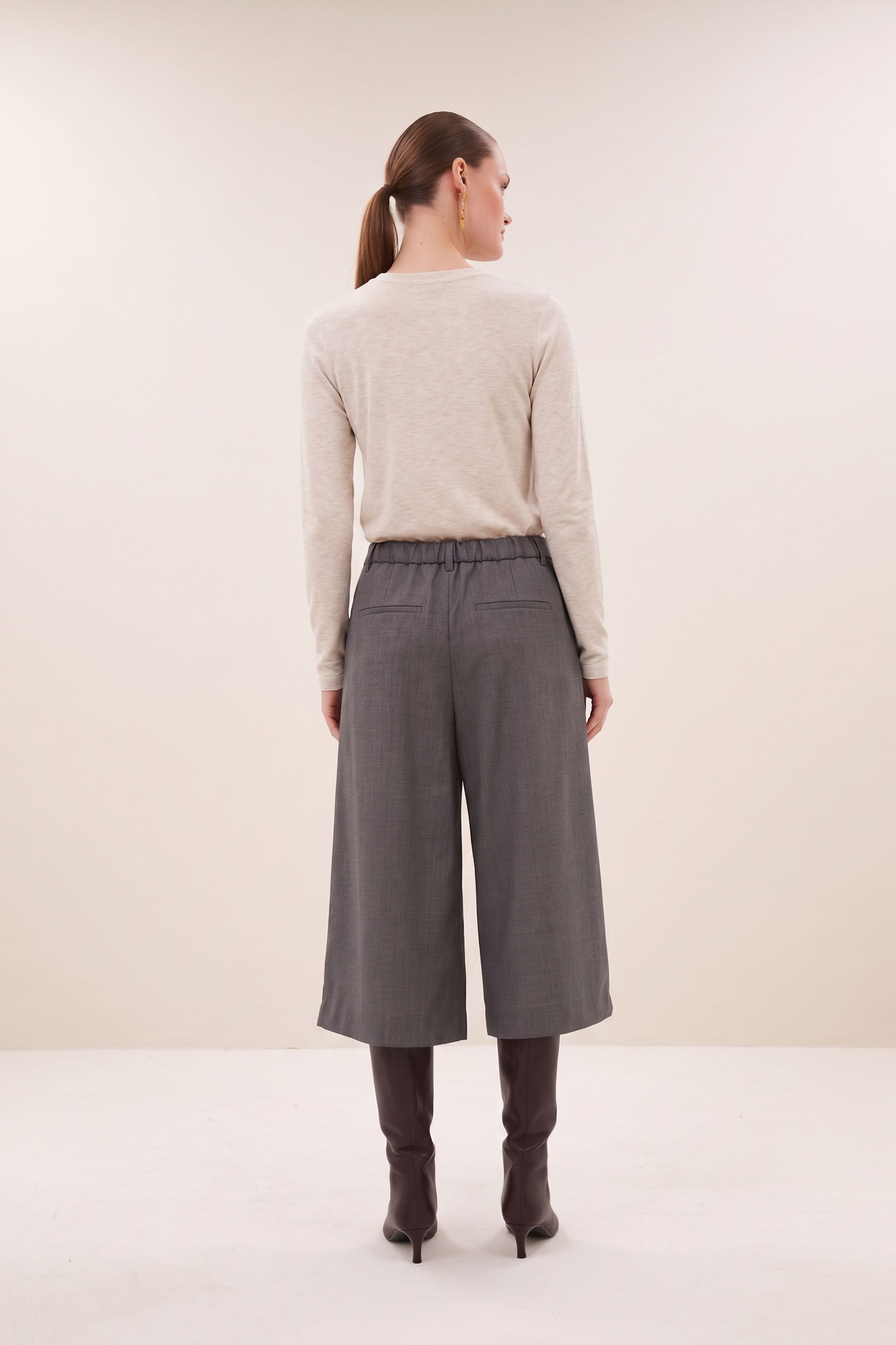 mowi bermuda shorts | dark grey