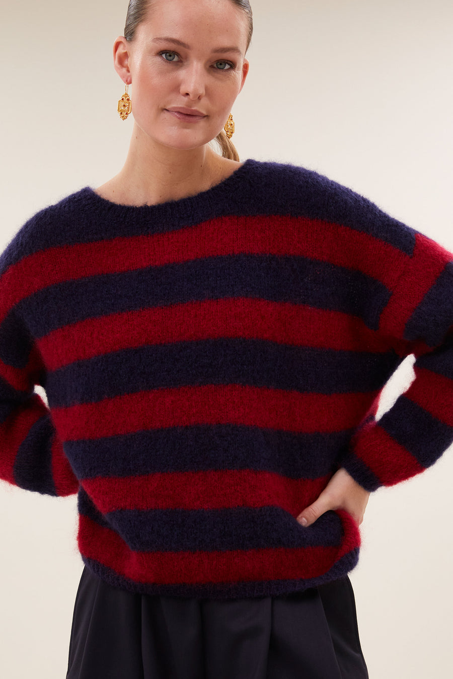 gigi-stripe-pullover-wine-stripe-comfortabele pasvorm-mix van mohair-ronde halslijn-by-bar-aanvullende-foto