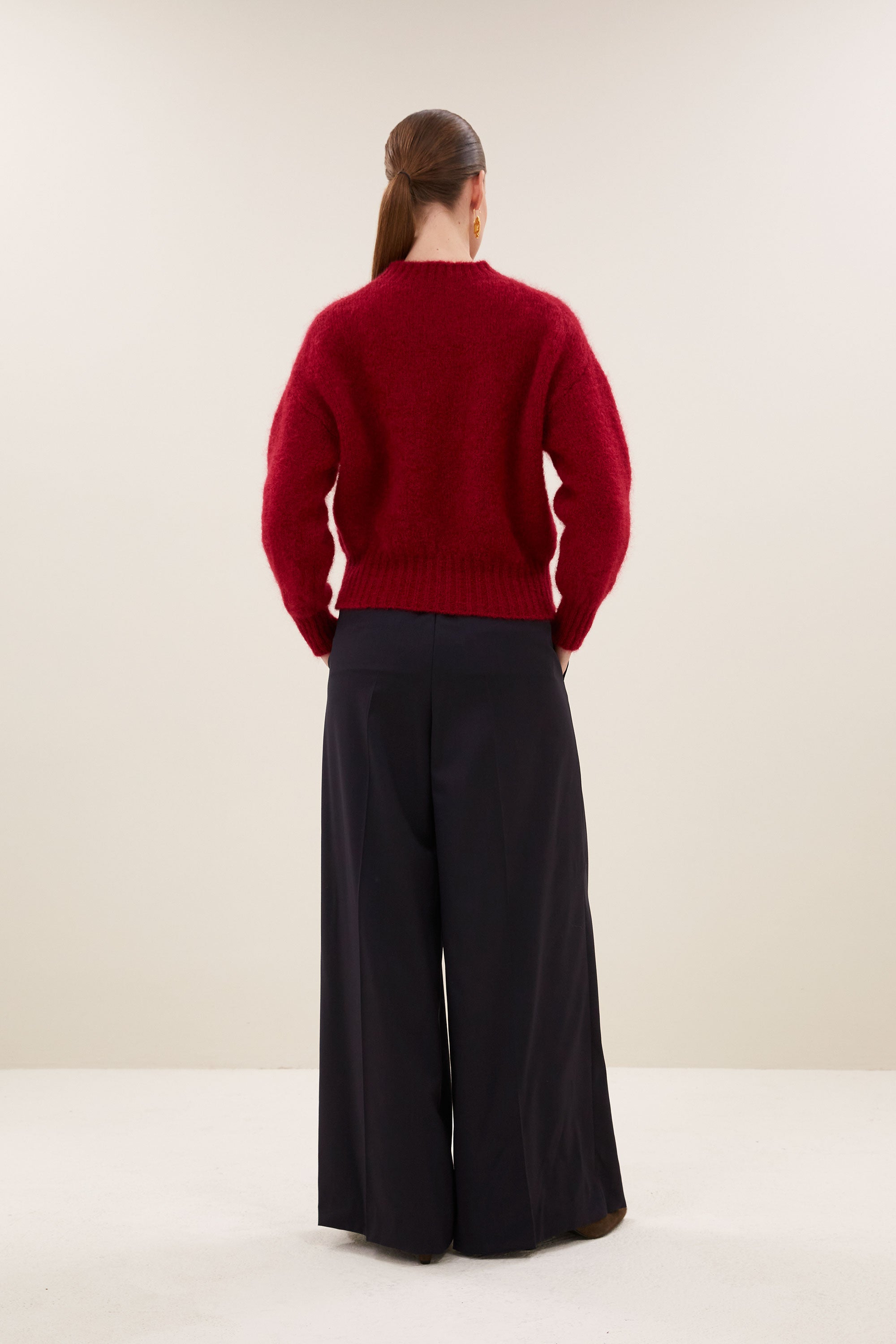 sonny-pullover-wine-rose-comfortabele draagervaring-gebreide patronen-must-have essential-by-bar-achteraanzicht