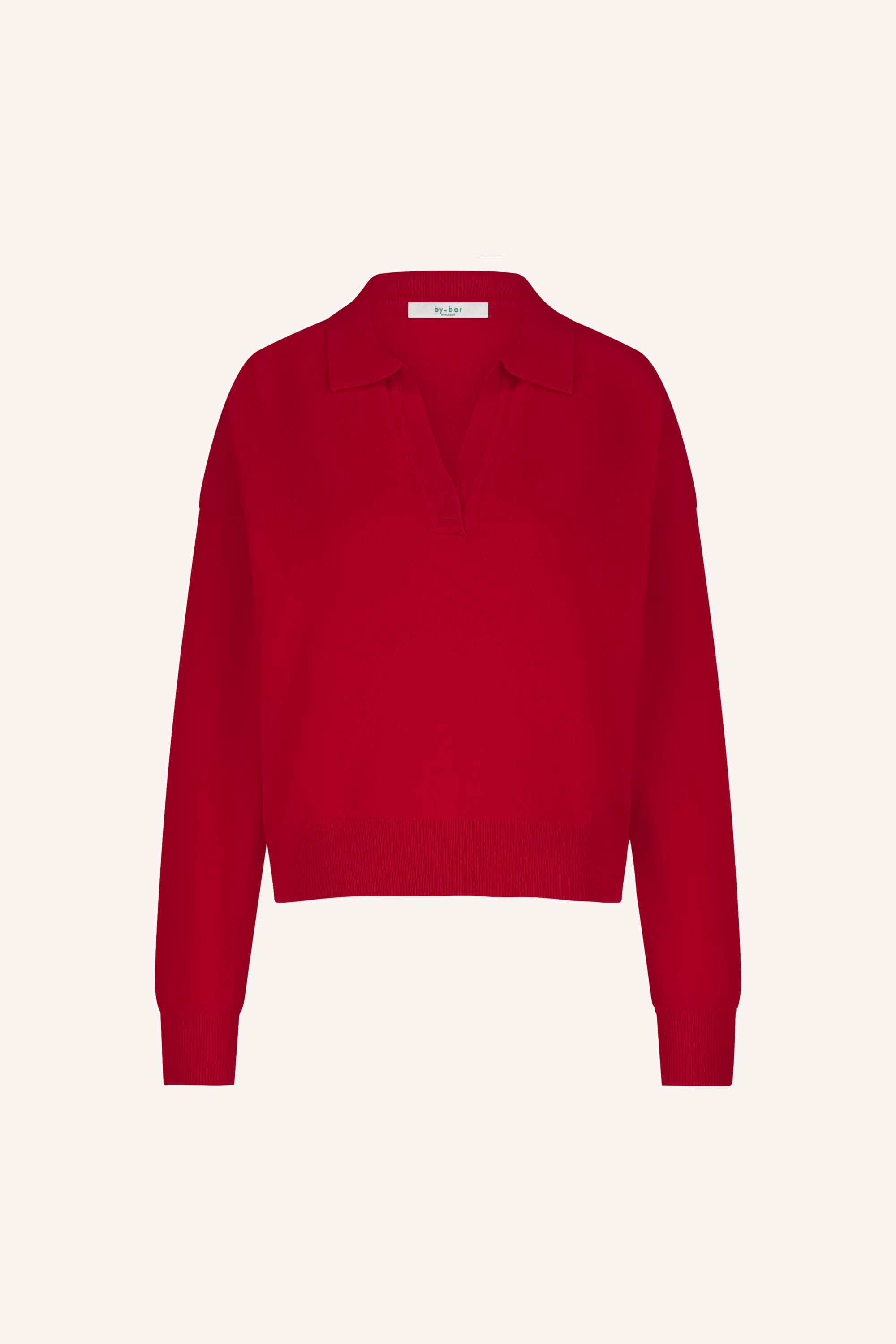 flex pullover | lipstick