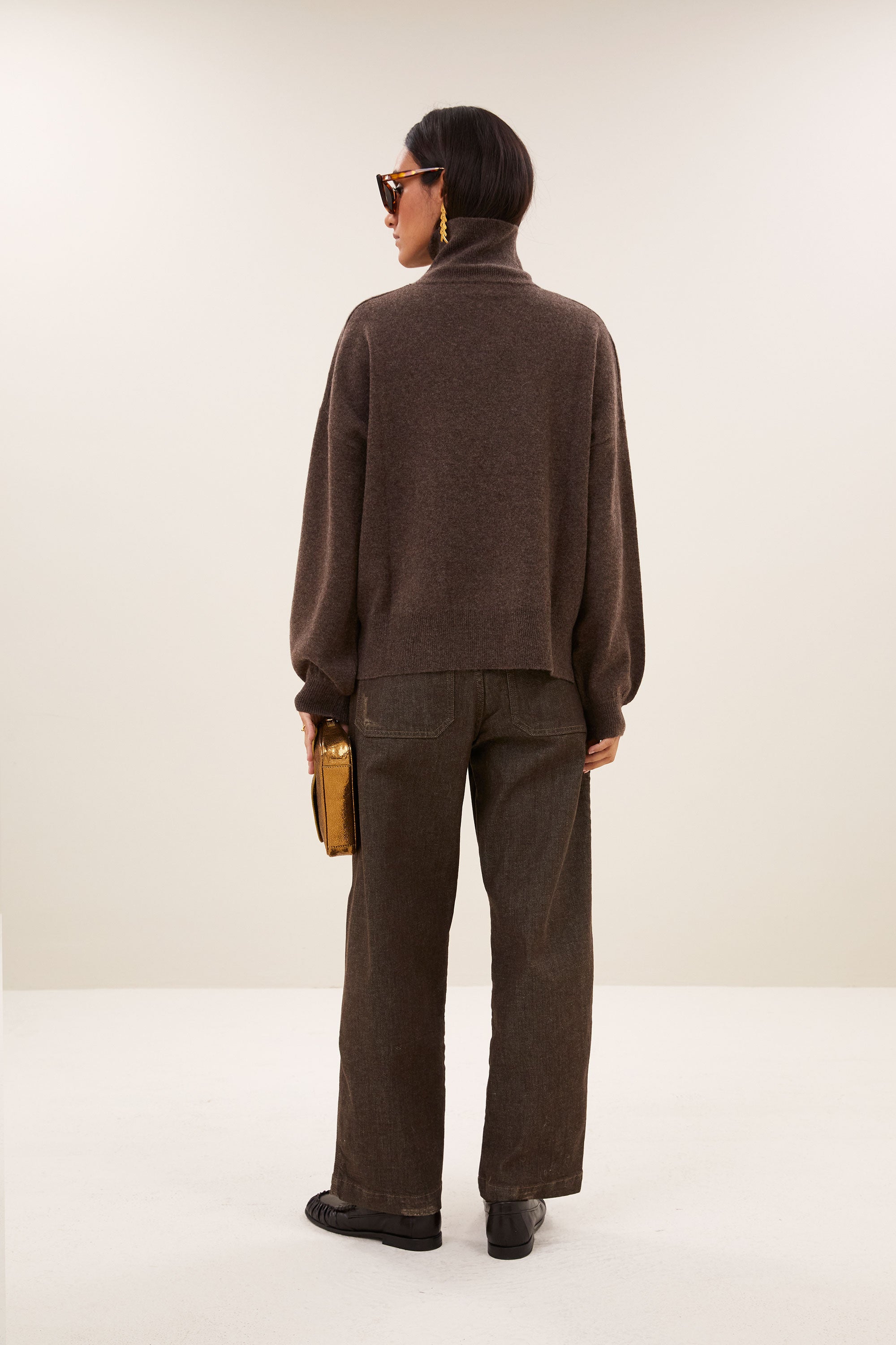 sammie-pullover-biscuit-2-merino wol-all-time classic-comfortabele pasvorm-by-bar-achteraanzicht