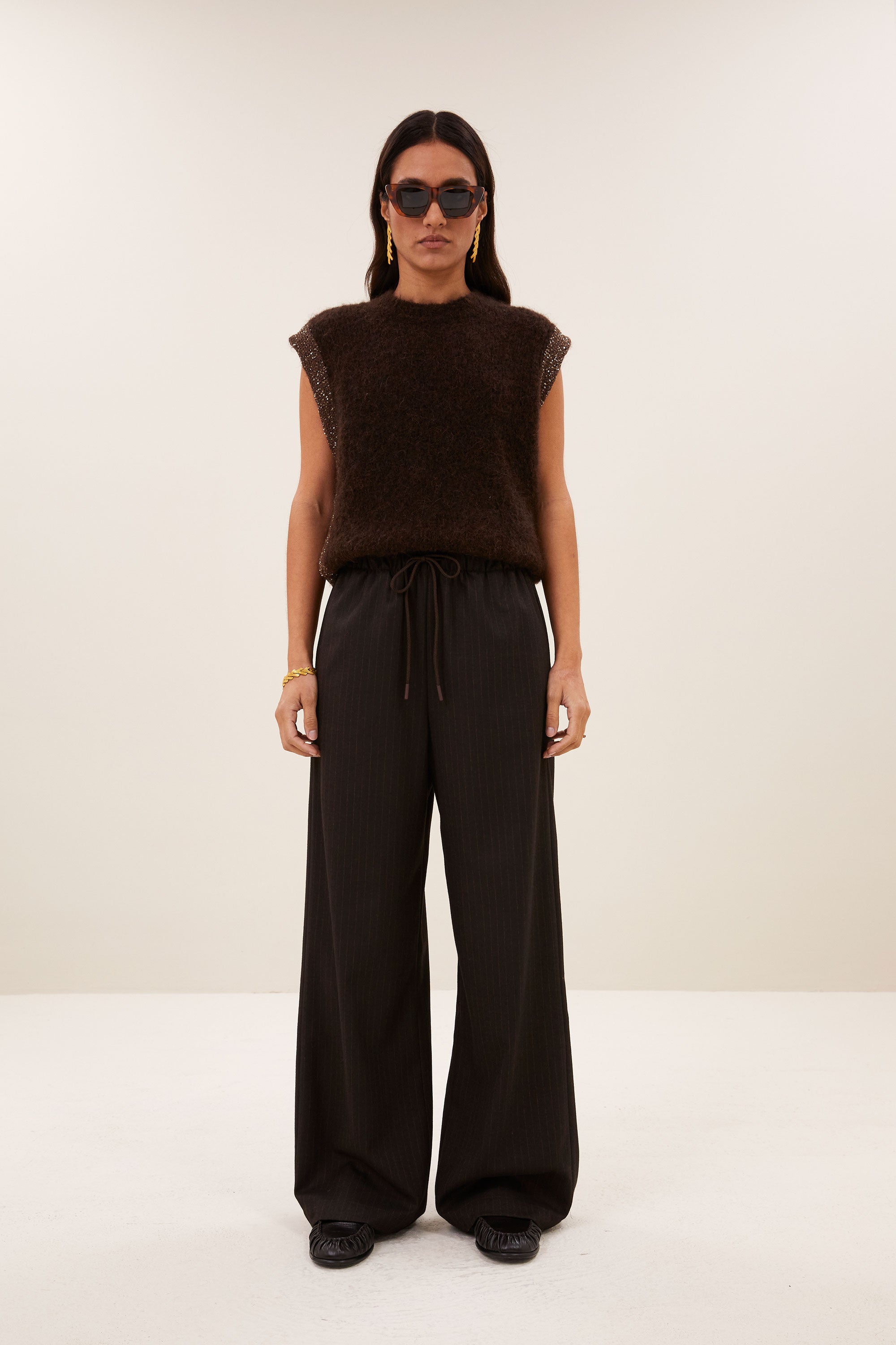 noby spencer | deep brown
