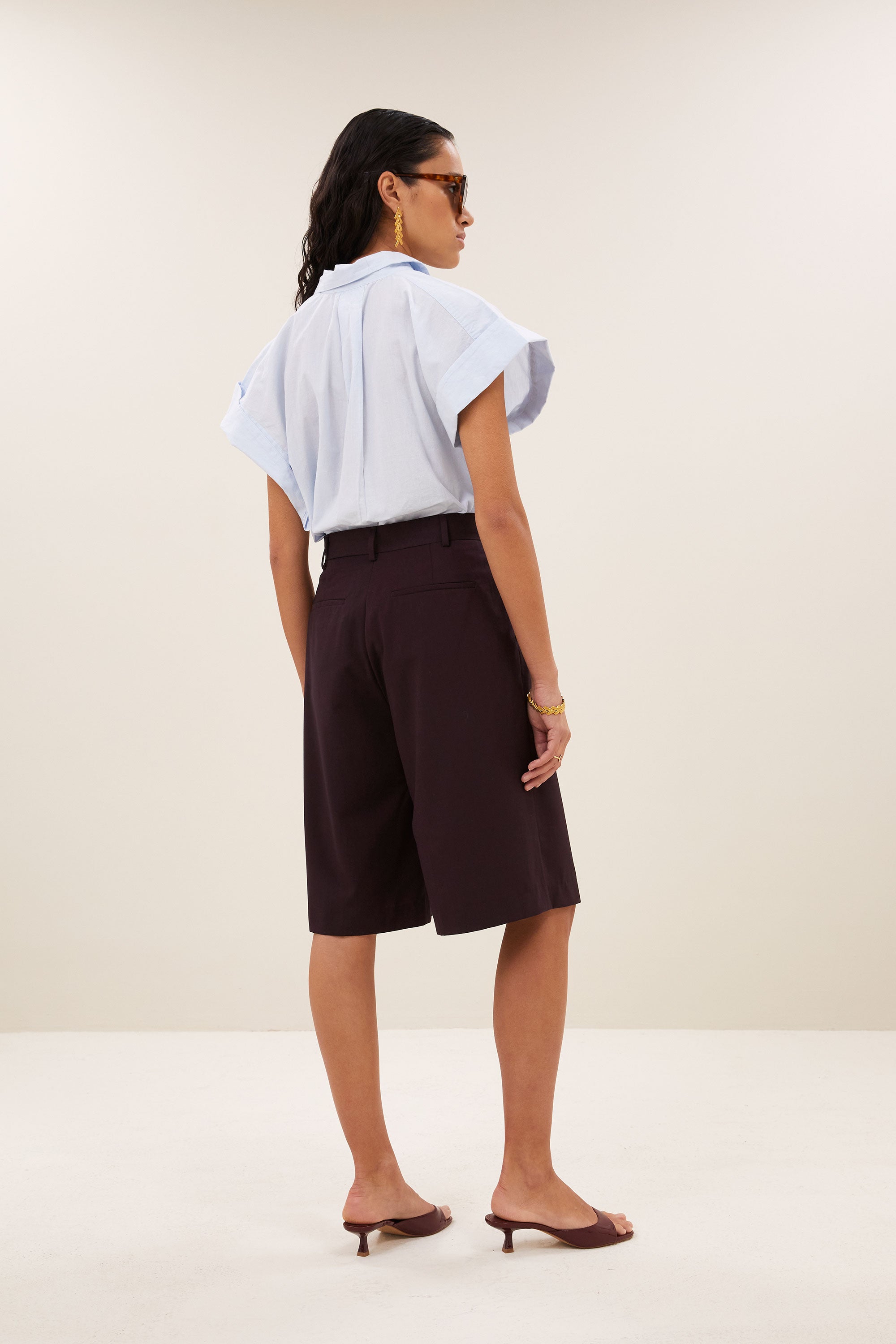 finn bermuda shorts | dark wine