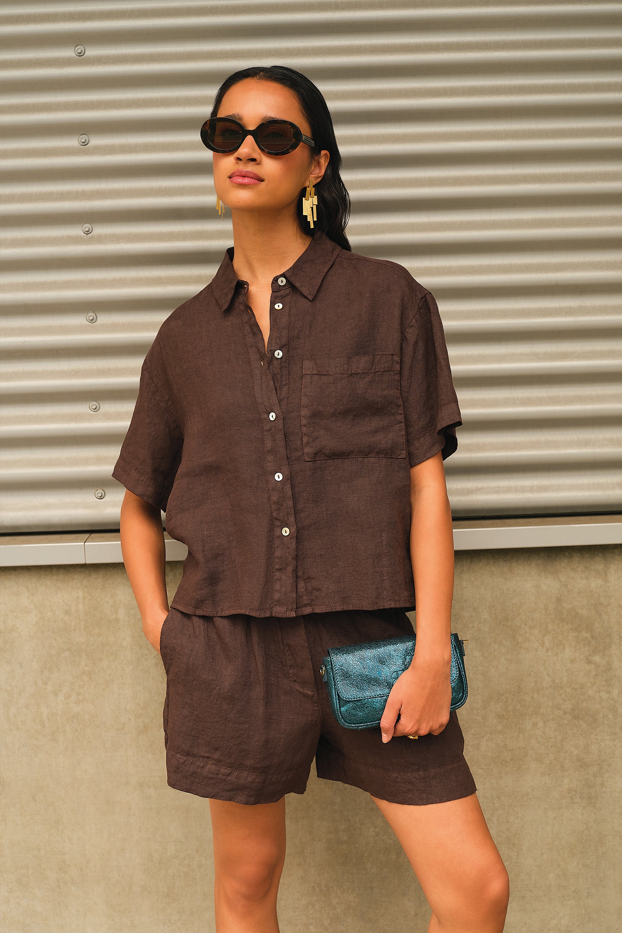 lio linen shorts | espresso