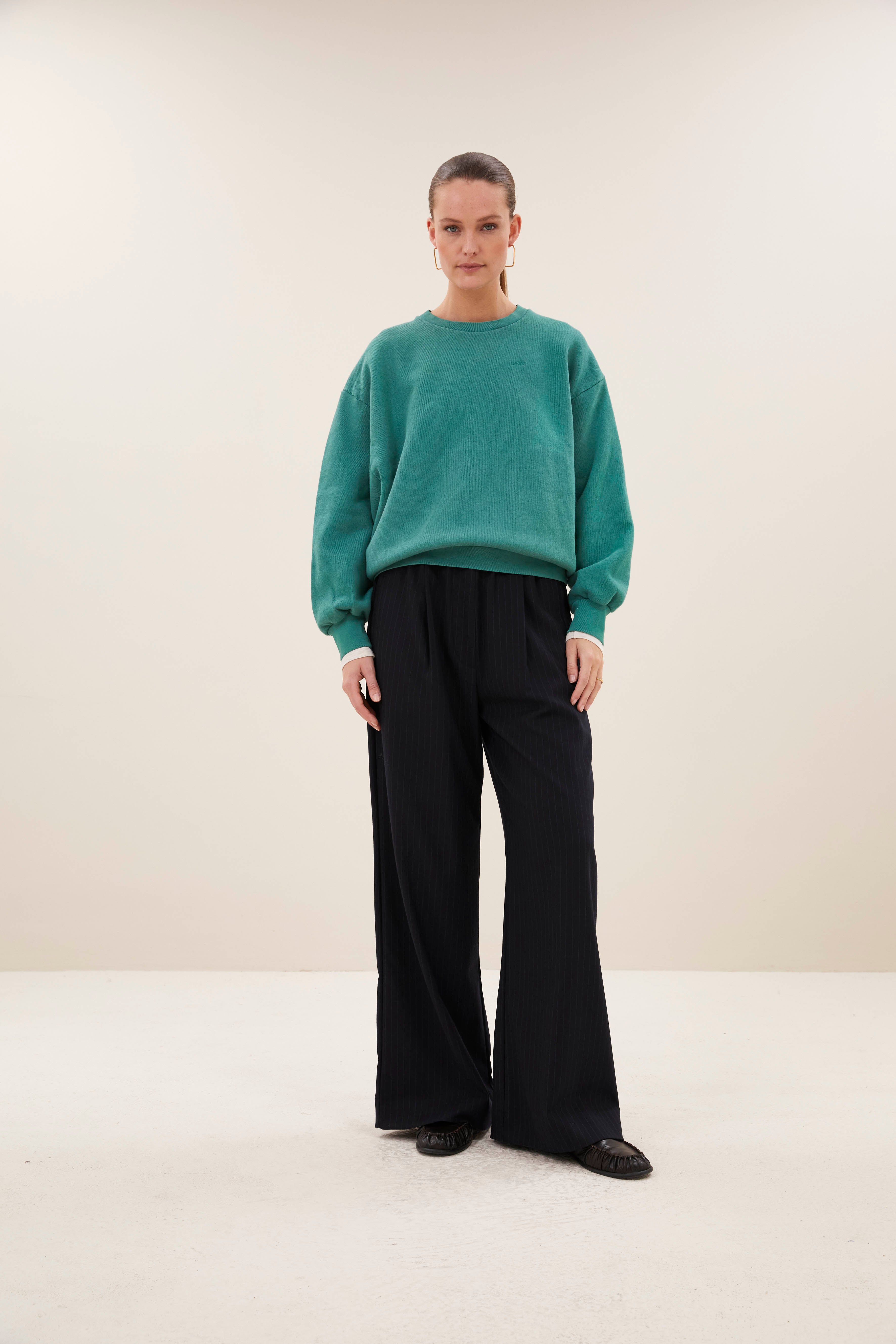 sweater-lili lucky sweater frosty green-by-bar-zijaanzicht