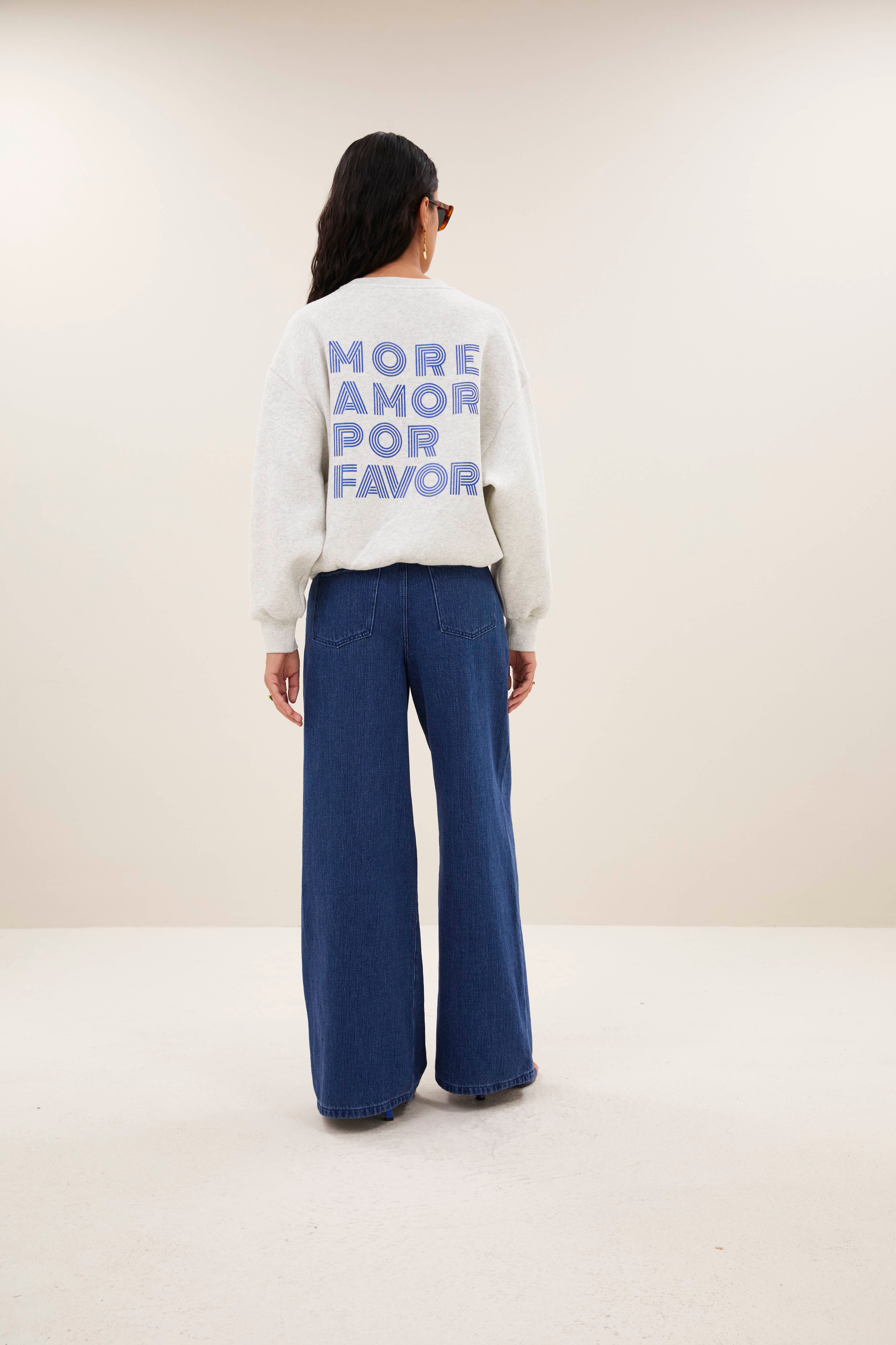 sweater-lili amor sweater light grey melee-by-bar-achteraanzicht