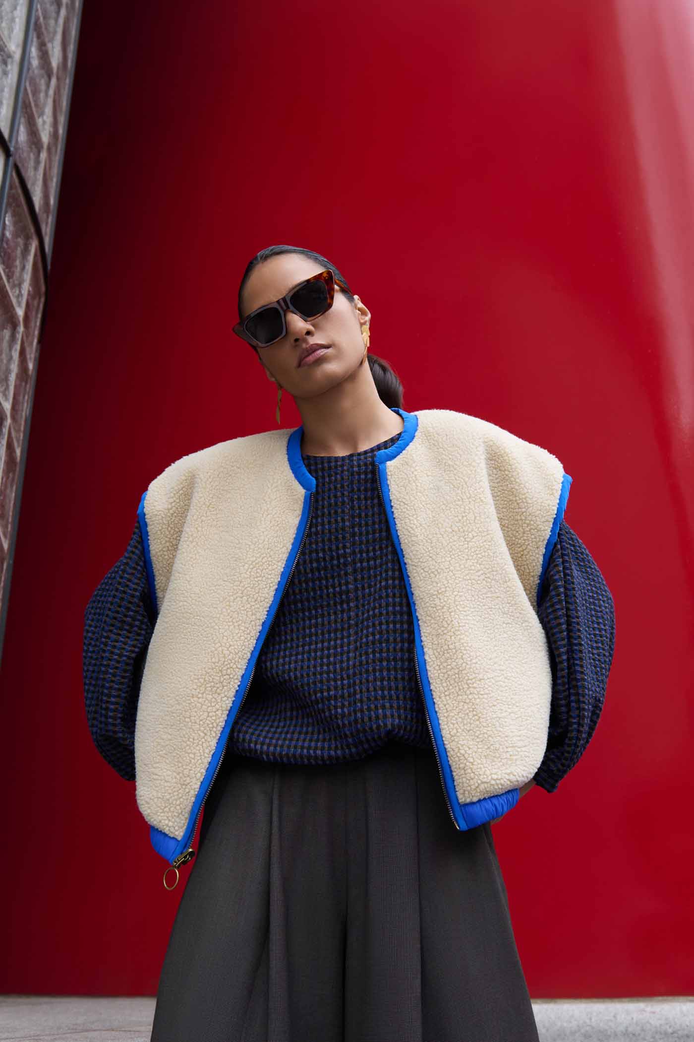 gio sleeveless jacket | kingsblue