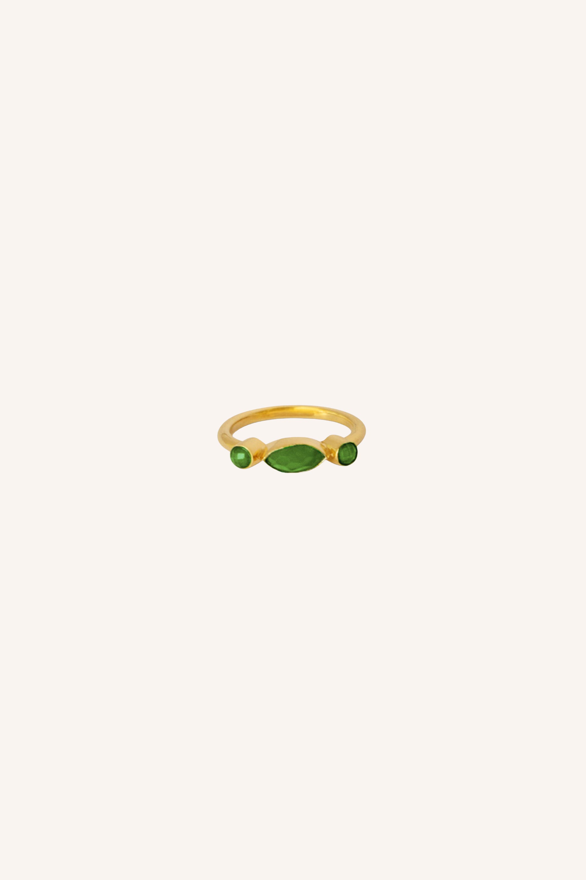 ring-amaya ring emerald green-by-bar-sfeerbeeld