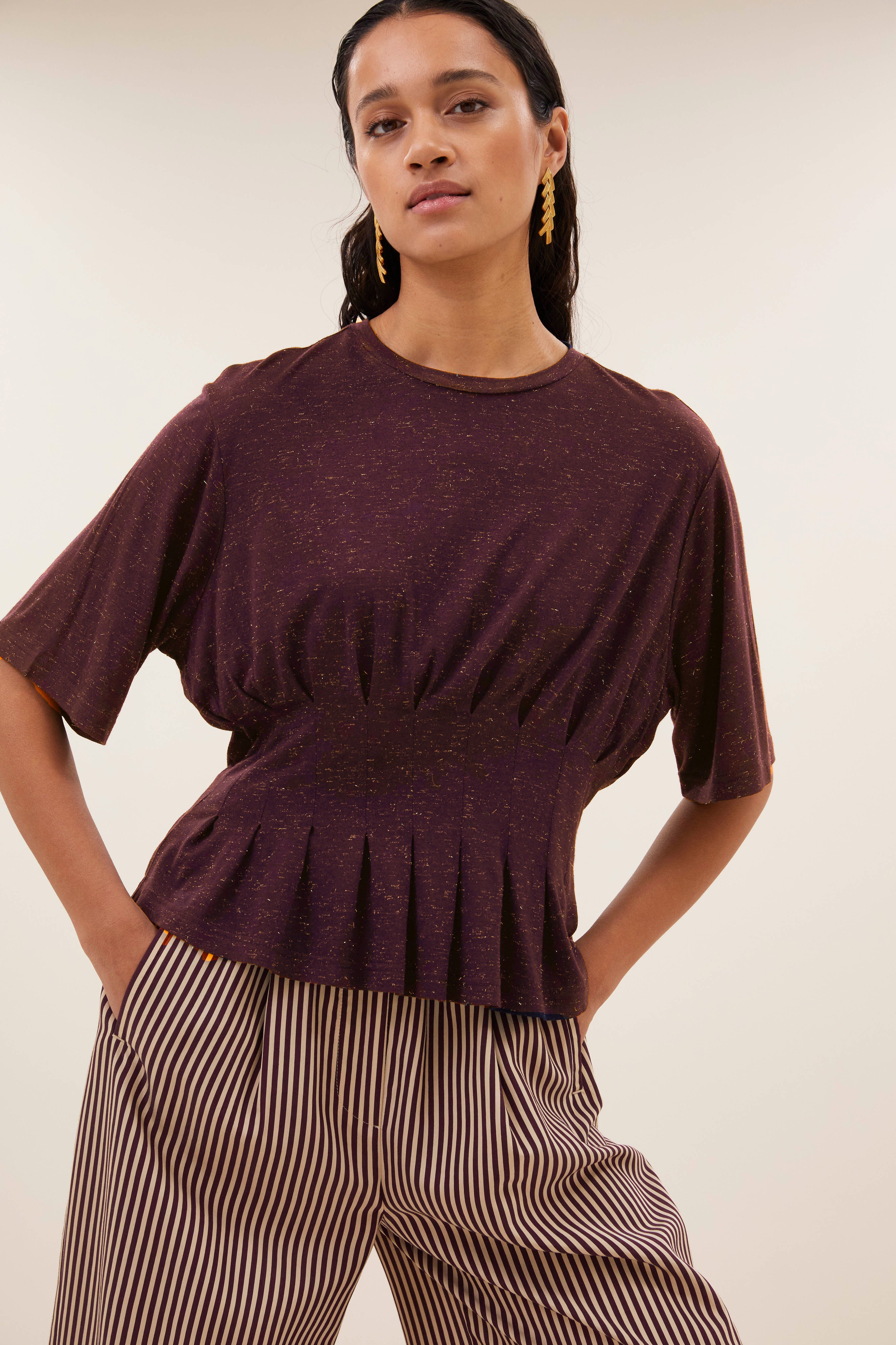 top-diva sparkle top burgundy crush-by-bar-zijaanzicht