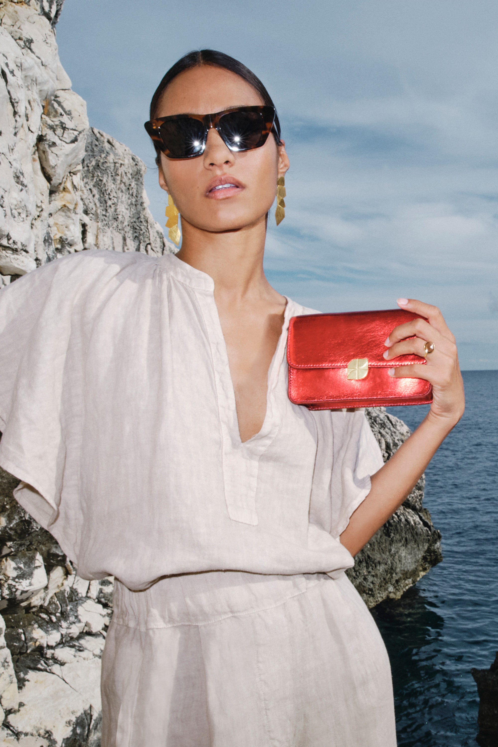 loua gloss bag | scarlet red