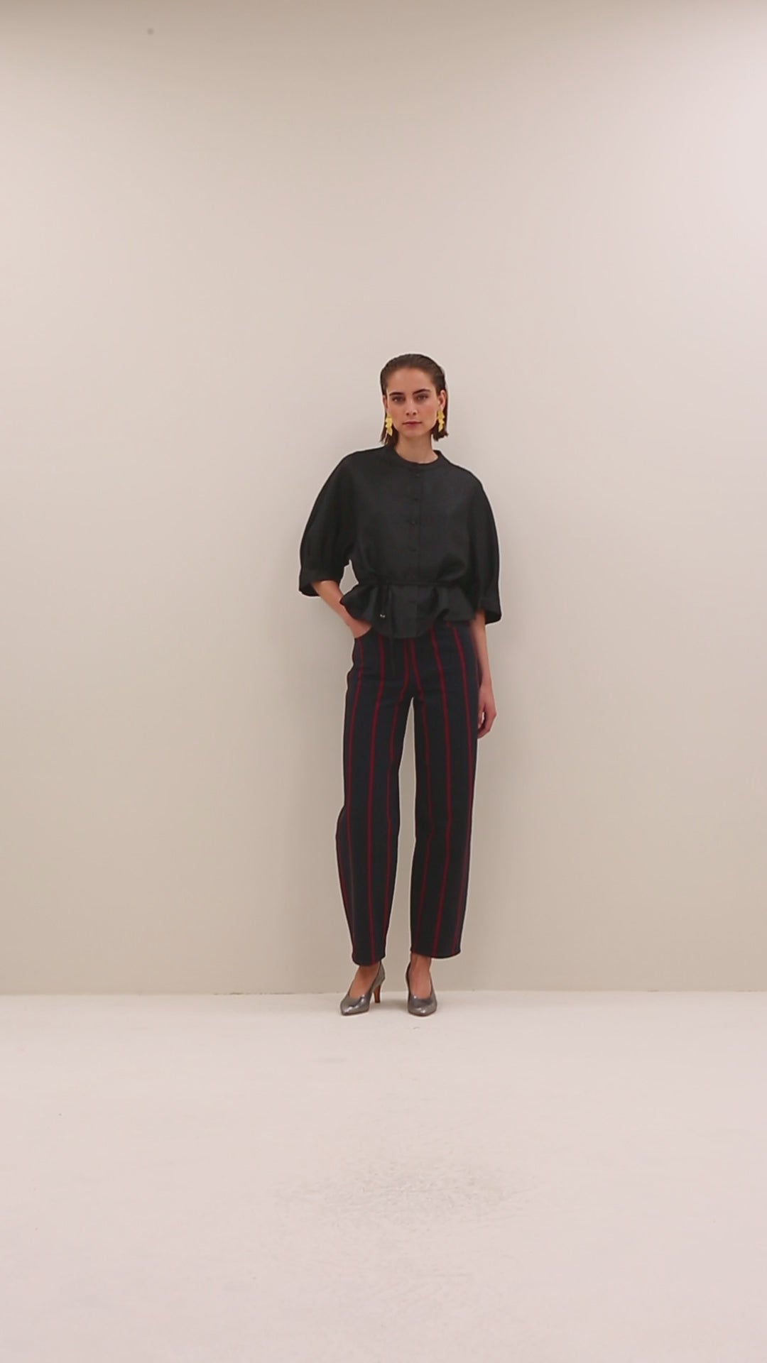 lew rocky pants - rocky stripe, hoge taille, biologisch katoen, duurzame wassing - bewegend beeld - by-bar